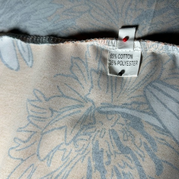 77. Ladies Floral Printed V-Neck and Half Sleeve Blouse.Size:S - Picture 13 of 13